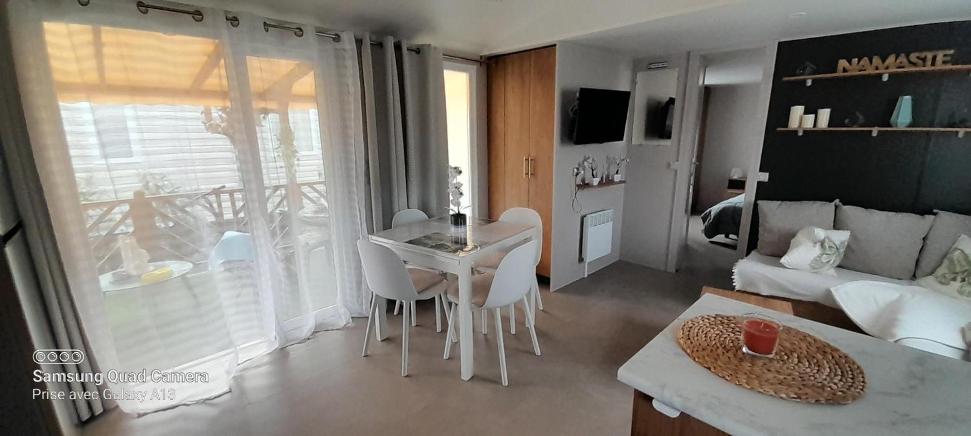 Mobil'home Neuf Montourey A Campsite